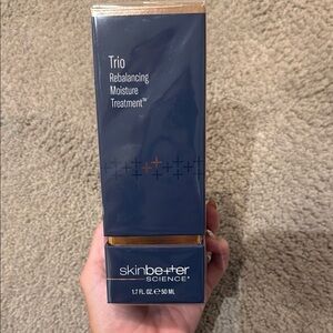 Trio Rebalancing Moisture Treatment - Blue